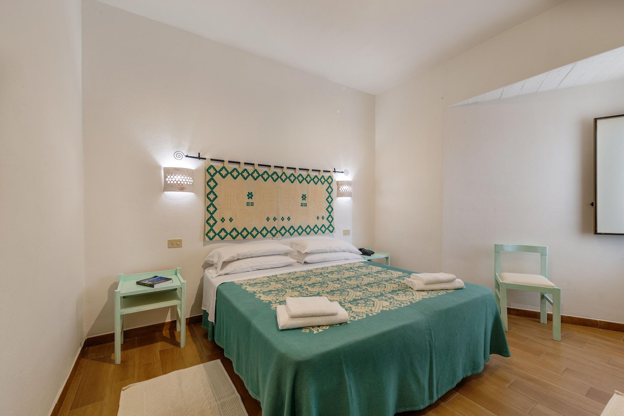 Le Mimose 3* San Teodoro (Sardinia)