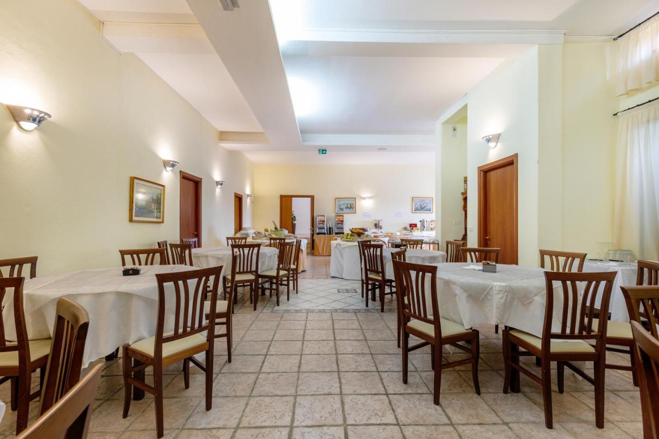 Le Mimose Hotel San Teodoro (Sardinia)